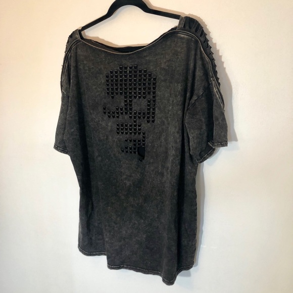 Funky Oversized Skull Tee - Picture 1 of 4